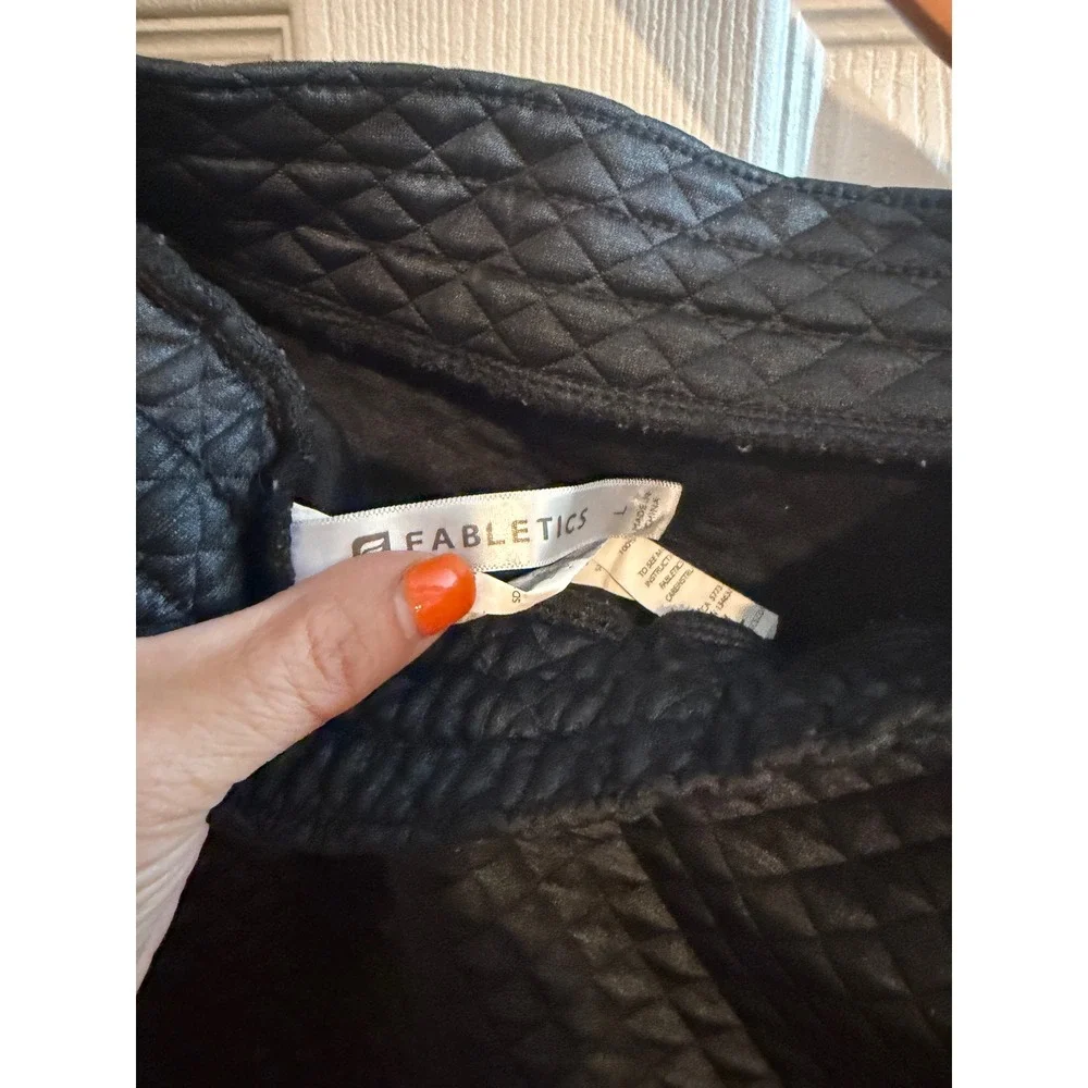 Fabletics Black Quilted Mini Skirt Elastic Waist Sporty Casual Size L
